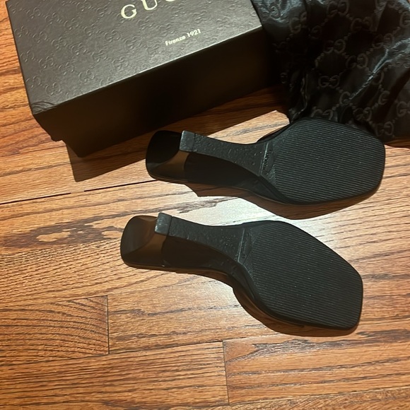 Gucci slides 3 1/2” apex heel height - Picture 5 of 6